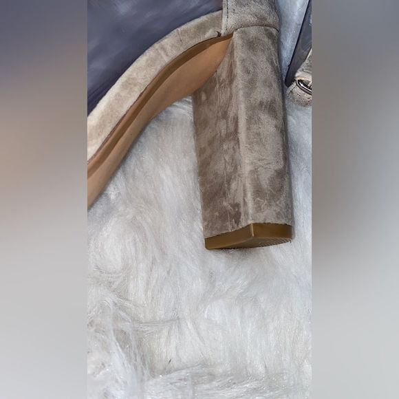 STEVE MADDEN CARRSON TAUPE SUEDE - Picture 7 of 12